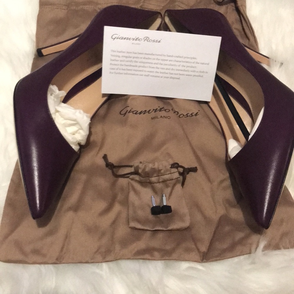 Gianvito Rossi Nappa Prune genuine leather pumps, size 40, New in box, $400